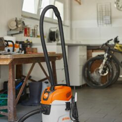 Aspirateur eau et poussière STIHL SE 33